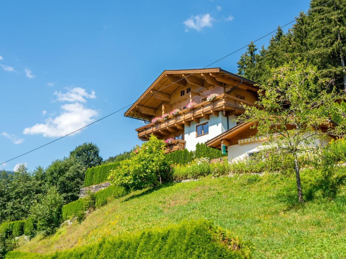 Cozy Apartment With Mountain Views Wald im Pinzgau Exterior photo