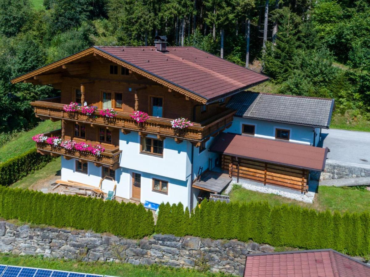 Cozy Apartment With Mountain Views Wald im Pinzgau Exterior photo